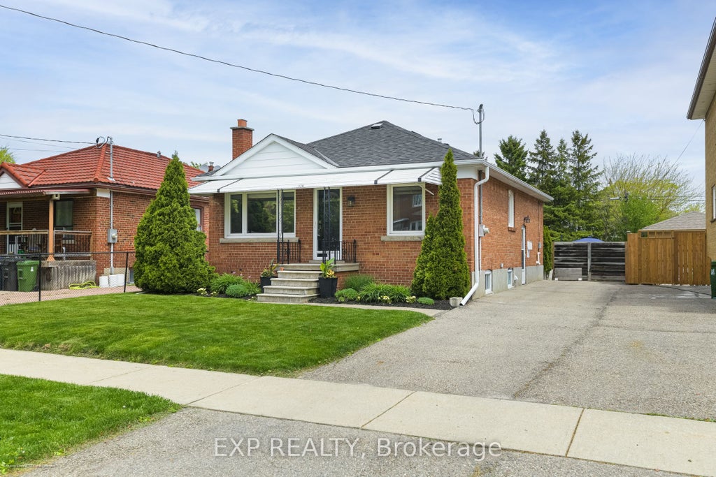 Photo of 125 Treeview Drive, Toronto, ON M8W 4C4 (MLS # W13476326)