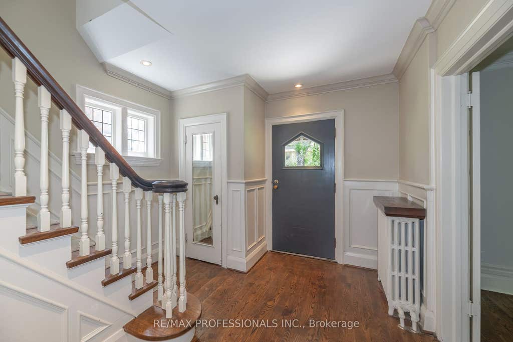 Photo of 61 Grenview Boulevard N, Toronto, ON M8X 2K3 (MLS # W13607658)
