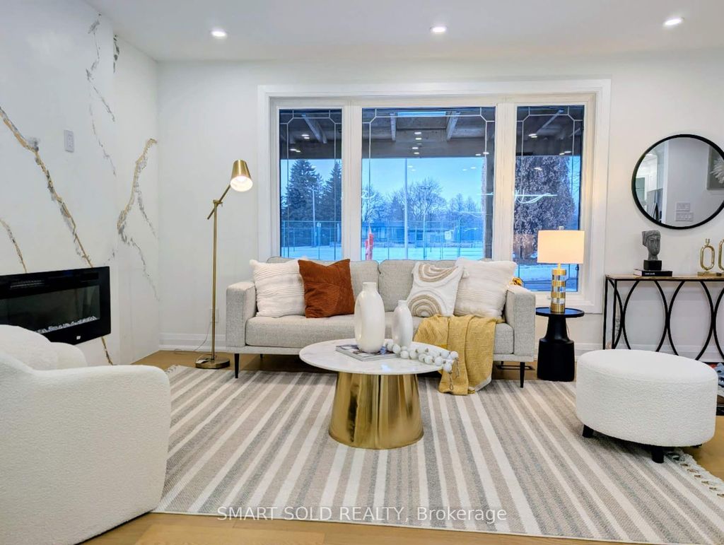 Photo of 38 Cresthaven Drive, Toronto, ON M2H 1M1 (MLS # C12679224)