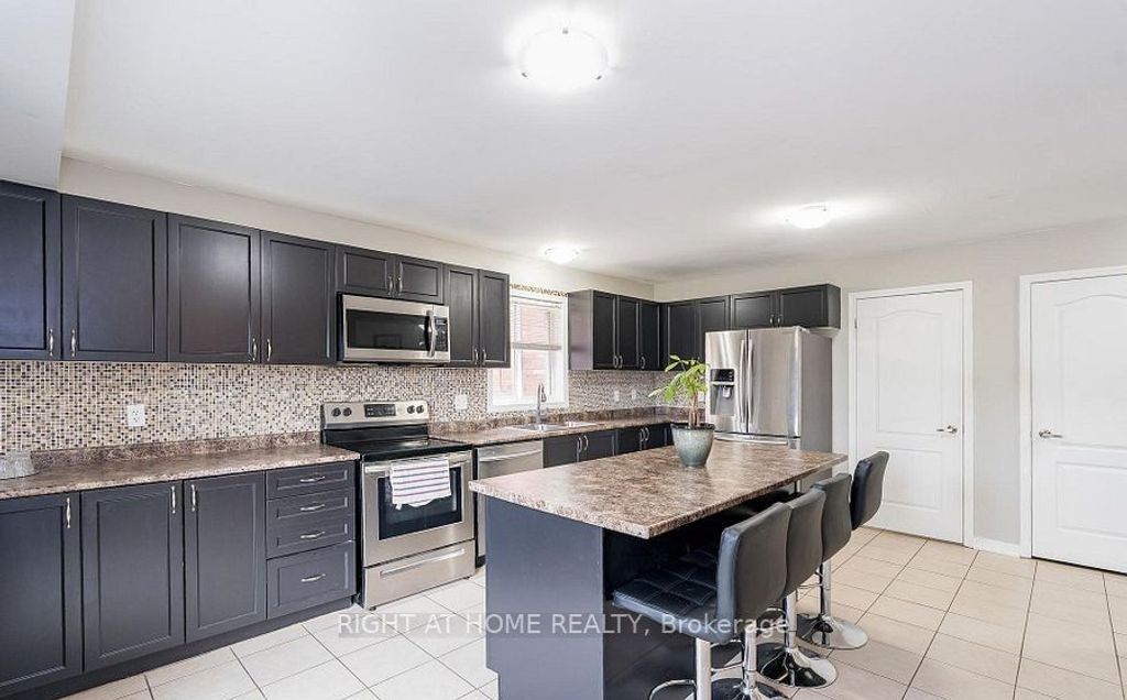 Photo of 1373 Hunter Street, Innisfil, ON L9S 0H5 (MLS # N12954900)