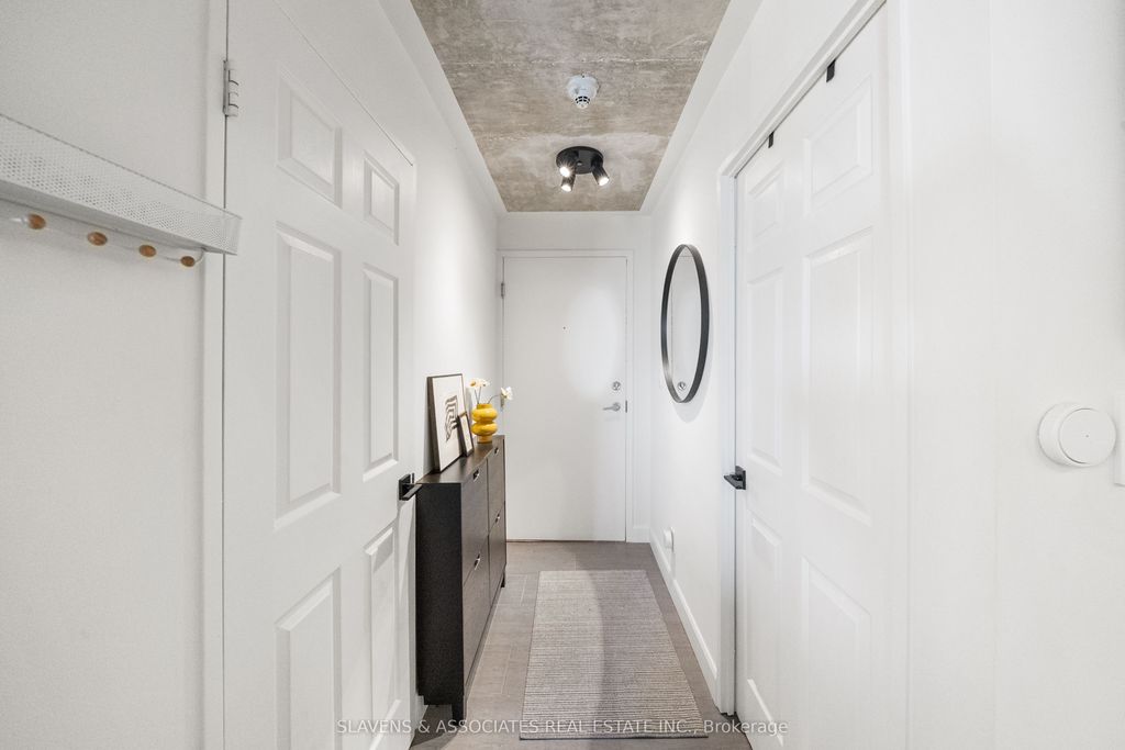 Photo of 1369 Bloor Street W #1402, Toronto, ON M6P 4J4 (MLS # C12438029)