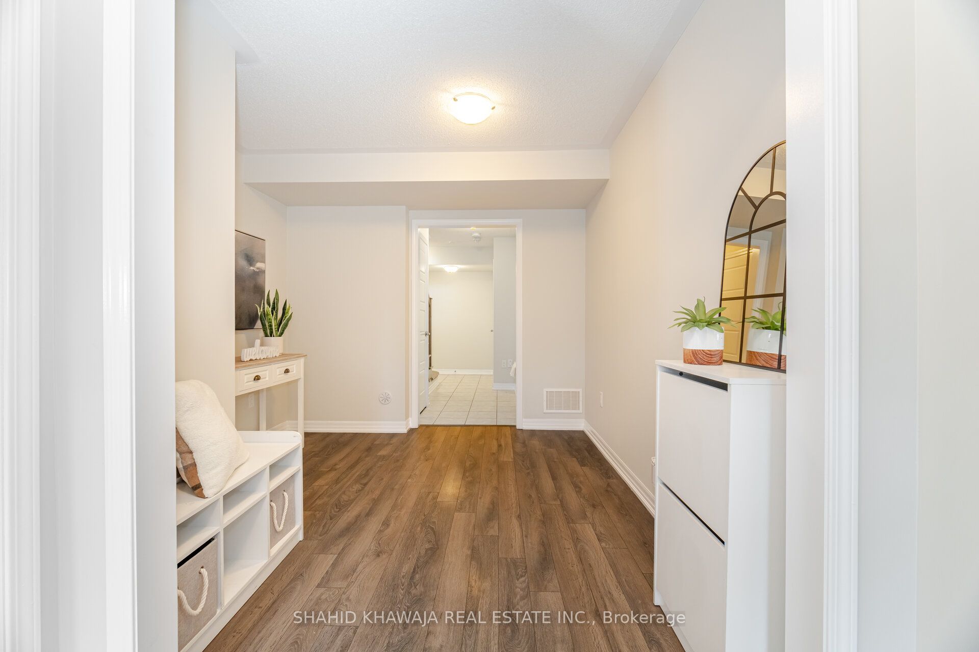 3078 Gardenia Gate