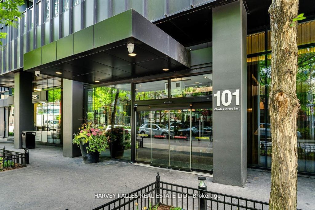 Photo of 101 Charles Street E #801, Toronto, ON M4Y 0A9 (MLS # C12437269)