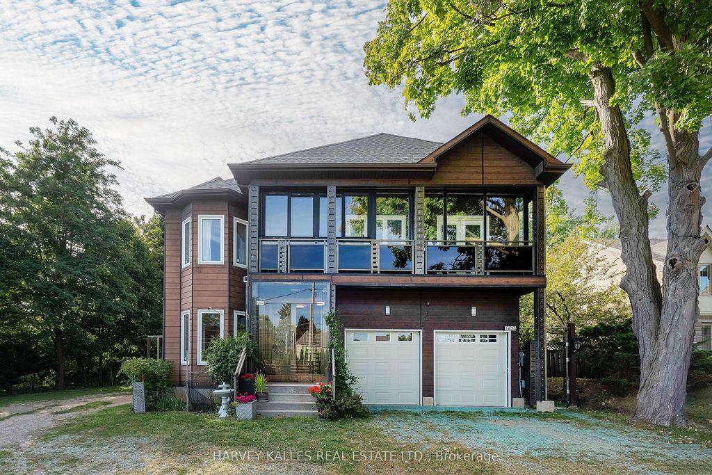 Photo of 1623 Eglinton Avenue W, Mississauga, ON L5M 7C1 (MLS # W12386699)