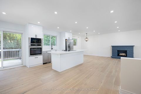 239 Walden Drive Burlington ON L7N 2A7