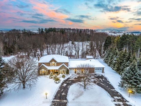 Property photo of 4 arthur evans crescent, bradford west gwillimbury, ON l3z 2a5