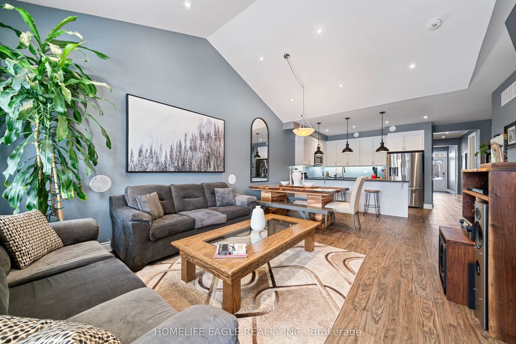 Photo of 2962 Murphy Place, Innisfil, ON L9S 0S1 (MLS # N12740850)