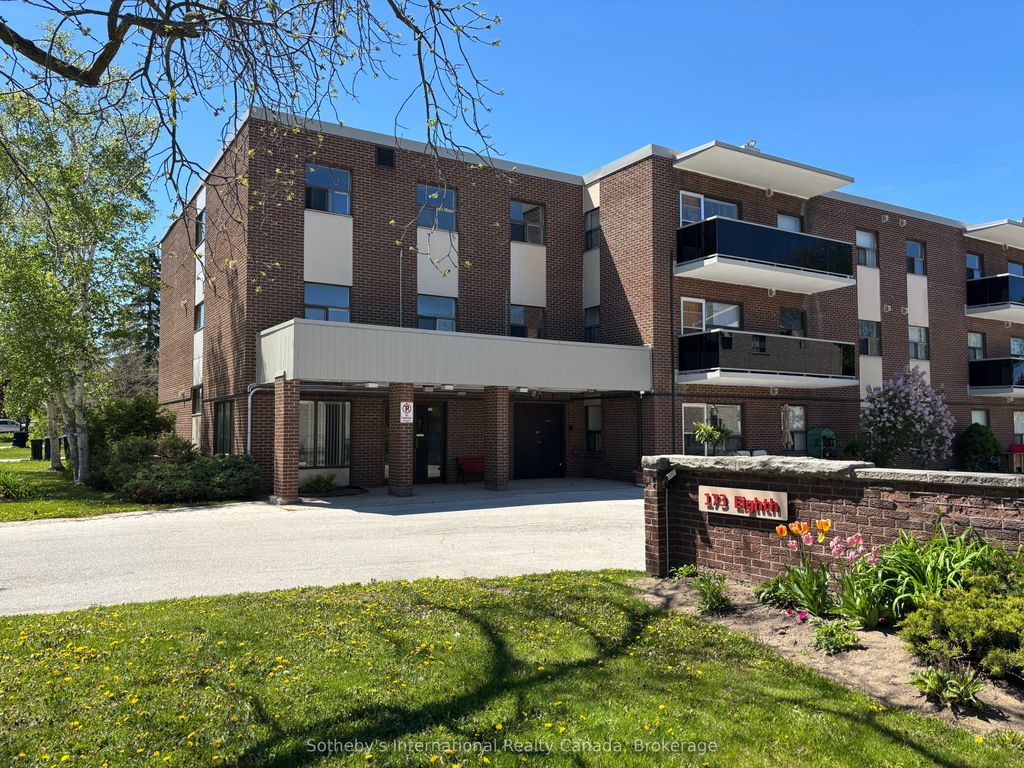Photo of 173 EIGHTH Street #101, Collingwood, ON L9Y 2C9 (MLS # S13158540)