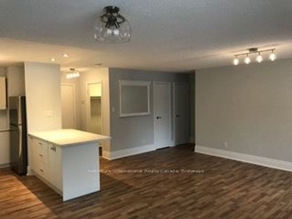 Photo of 173 EIGHTH Street #101, Collingwood, ON L9Y 2C9 (MLS # S13158540)