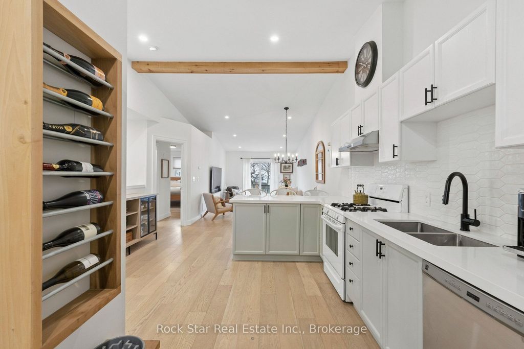 Photo of 4467 Michael Avenue, Lincoln, ON L3J 0E2 (MLS # X12858796)