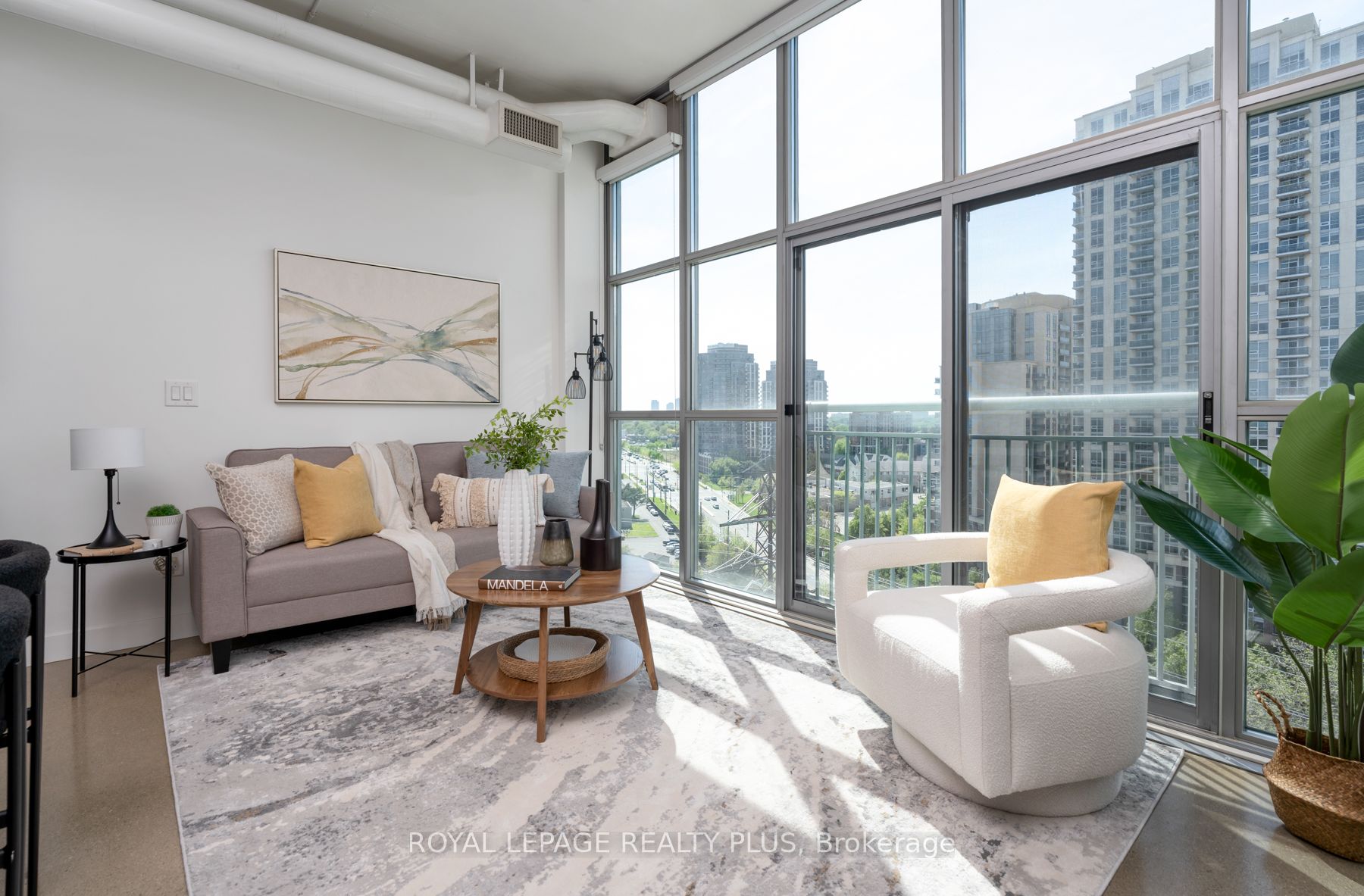 2 Fieldway Road 1016