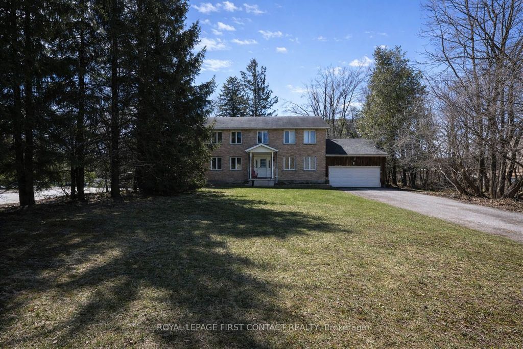 Photo of 9 Little Lake Drive, Barrie, ON L4M 7B9 (MLS # S13036046)
