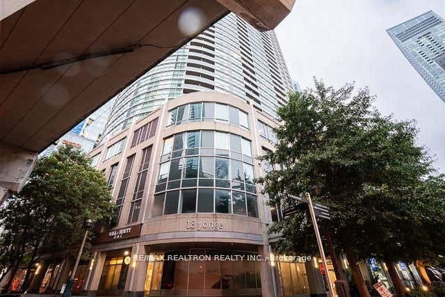 Photo of 18 Yonge Street #808, Toronto, ON M5E 1Z8 (MLS # C13415762)