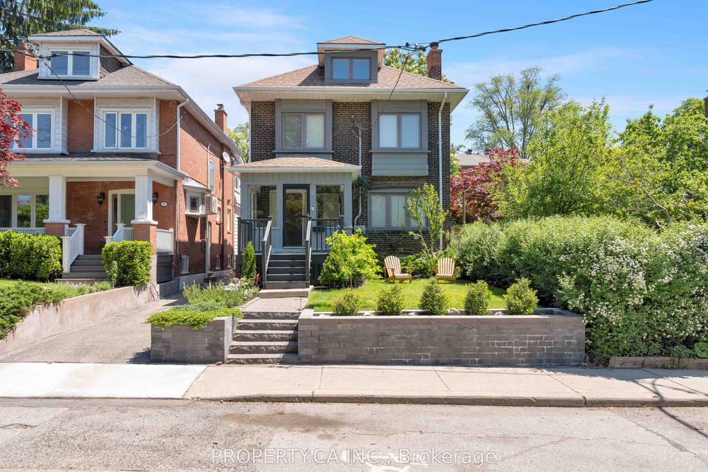 Photo of 9 Fairview Avenue, Toronto, ON M6P 3A2 (MLS # W13243068)