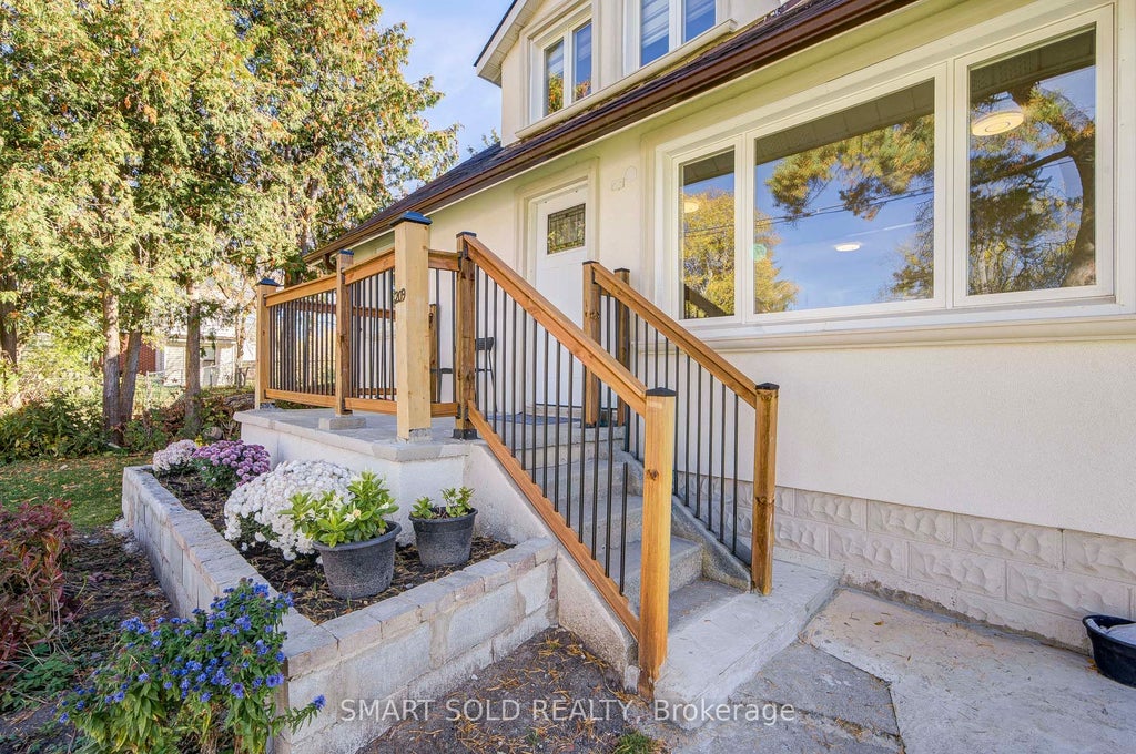 Photo of 209 Pine Beach Drive, Georgina, ON L4P 2V6 (MLS # N14113734)