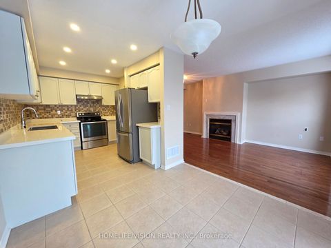 54 Mcnally Way Aurora ON L4G 7V3