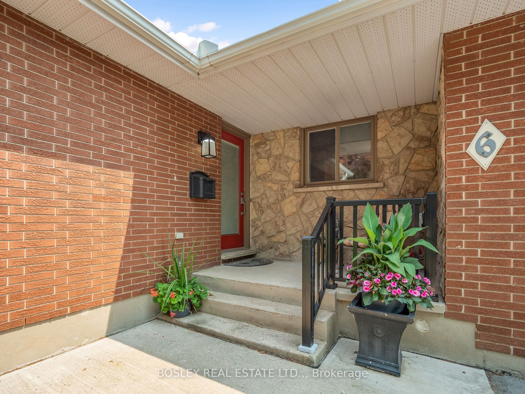 6 Samuel Court