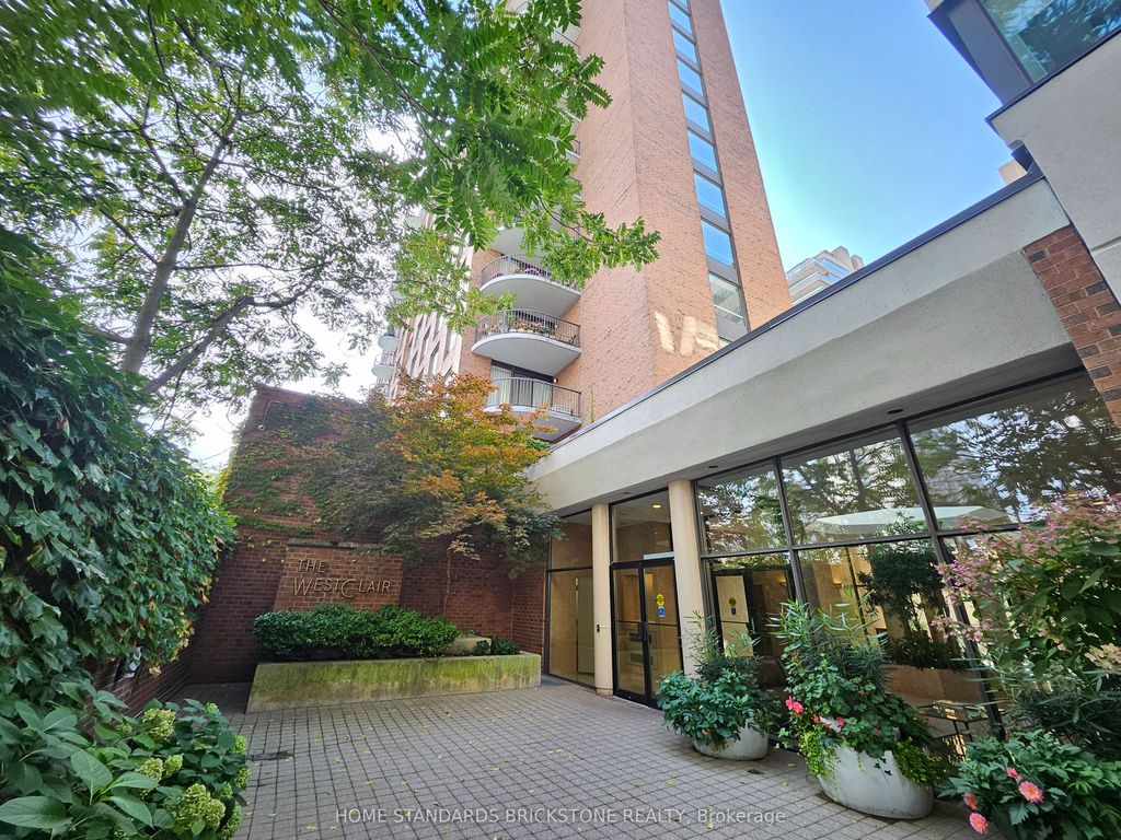 Photo of 47 St Clair Avenue W #803, Toronto, ON M4V 3A5 (MLS # C12431633)