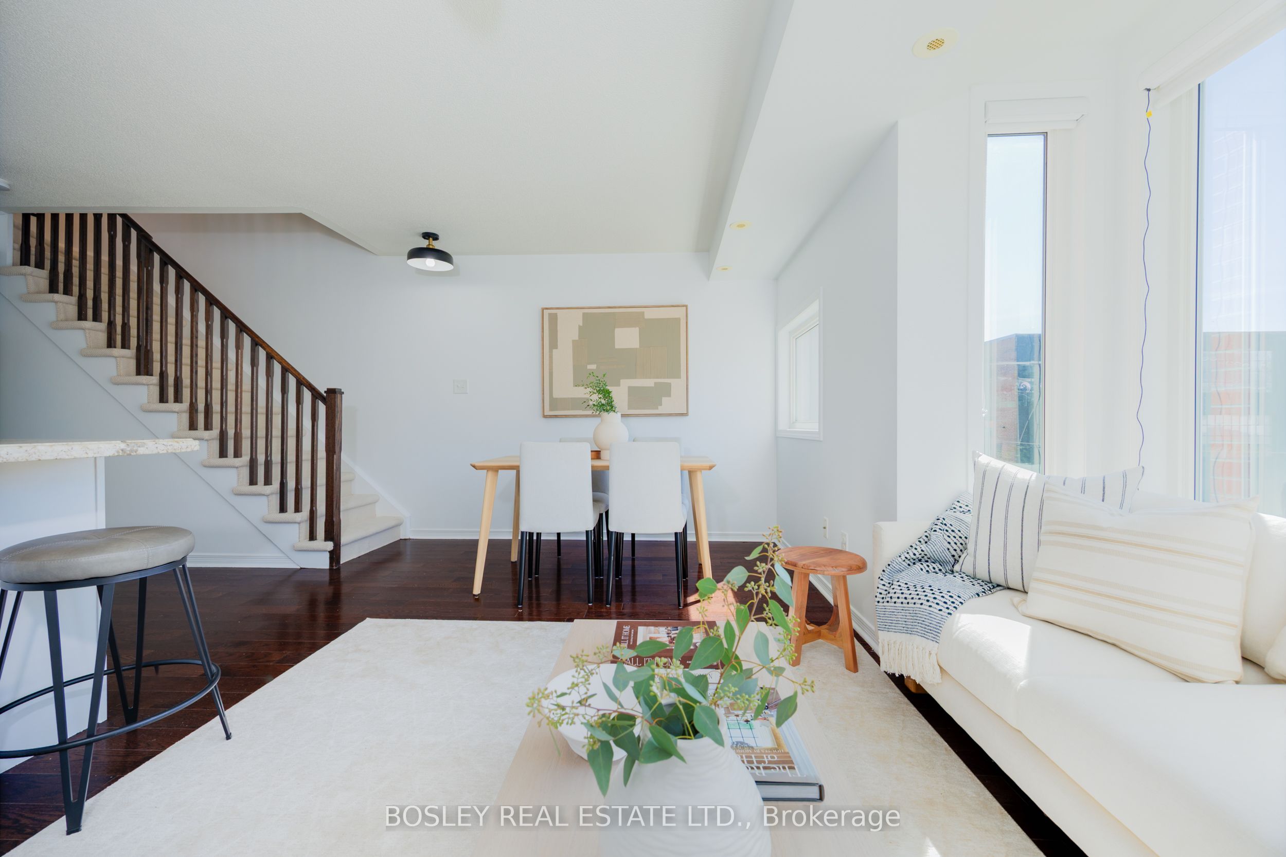 4 Frances Loring Lane 2