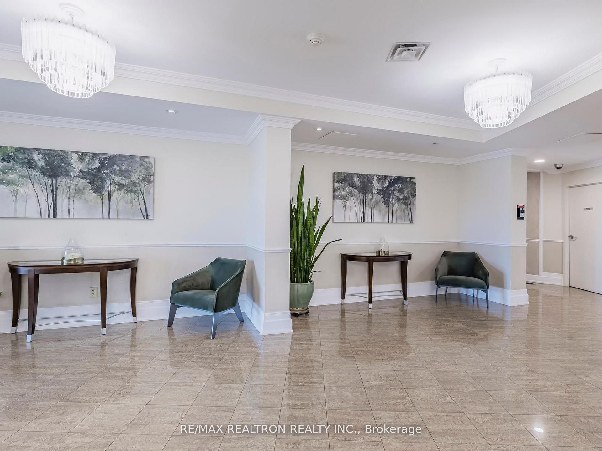 40 Harding Boulevard W 1015