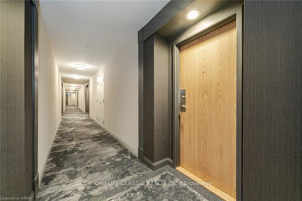 1001 Cedarglen Gate 617