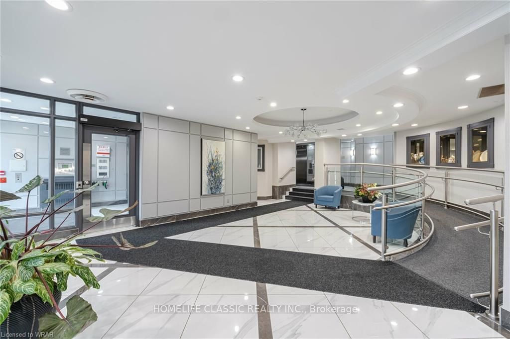 1001 Cedarglen Gate 617