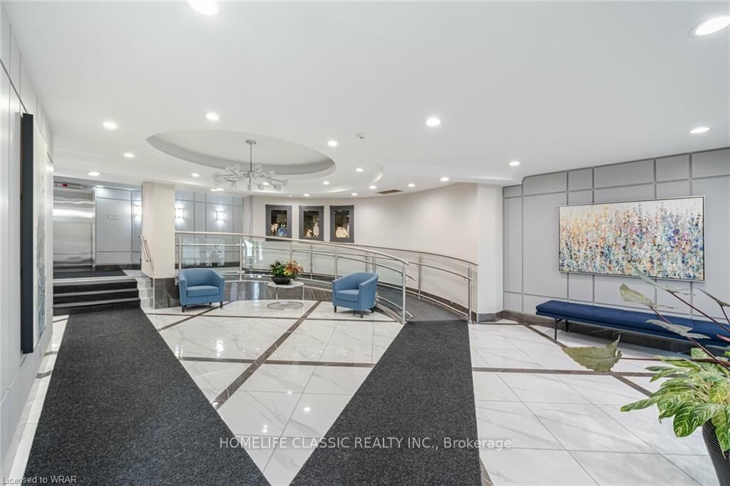 Photo of 1001 Cedarglen Gate #617, Mississauga, ON L5C 4R2 (MLS # W13859428)