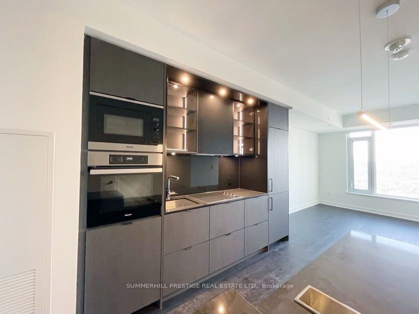 11 Yorkville Avenue 2504