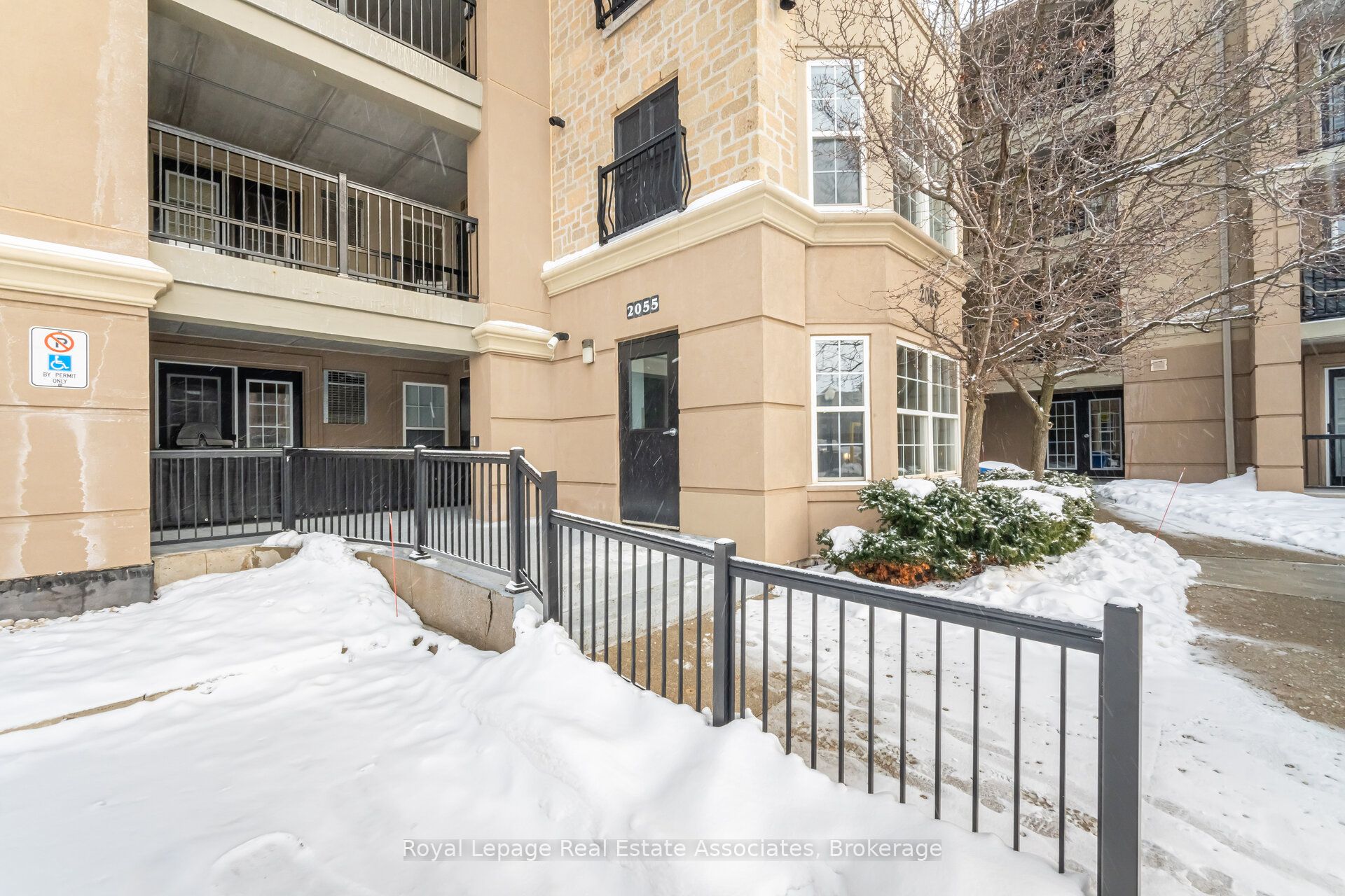 2055 Appleby Line 107