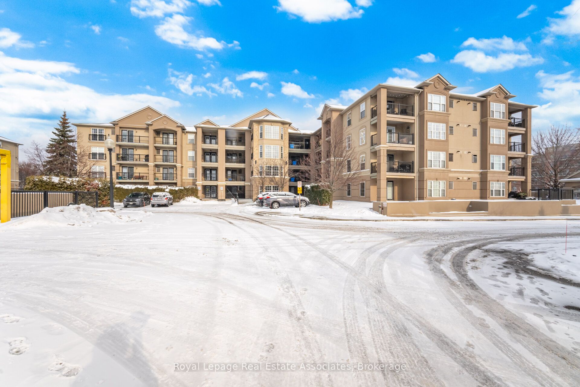 2055 Appleby Line 107