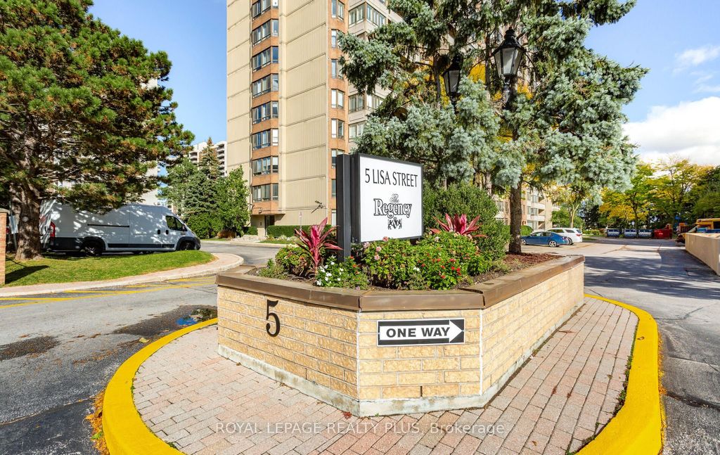 Photo of 5 Lisa Street #803, Brampton, ON L6T 4T4 (MLS # W12948448)