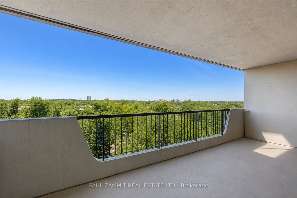 Photo of 7811 Yonge Street #701, Markham, ON L3T 4S3 (MLS # N13681176)