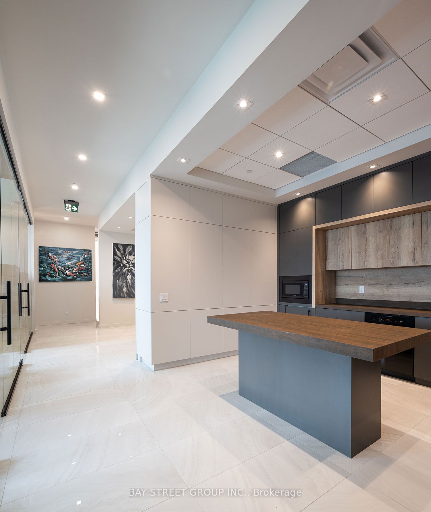 130 Queens Quay E 1120 & 1122