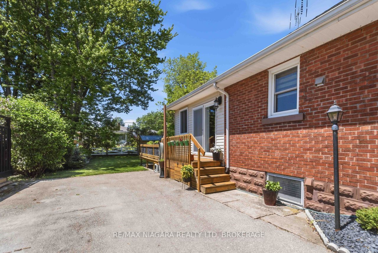 86 CLARE Avenue