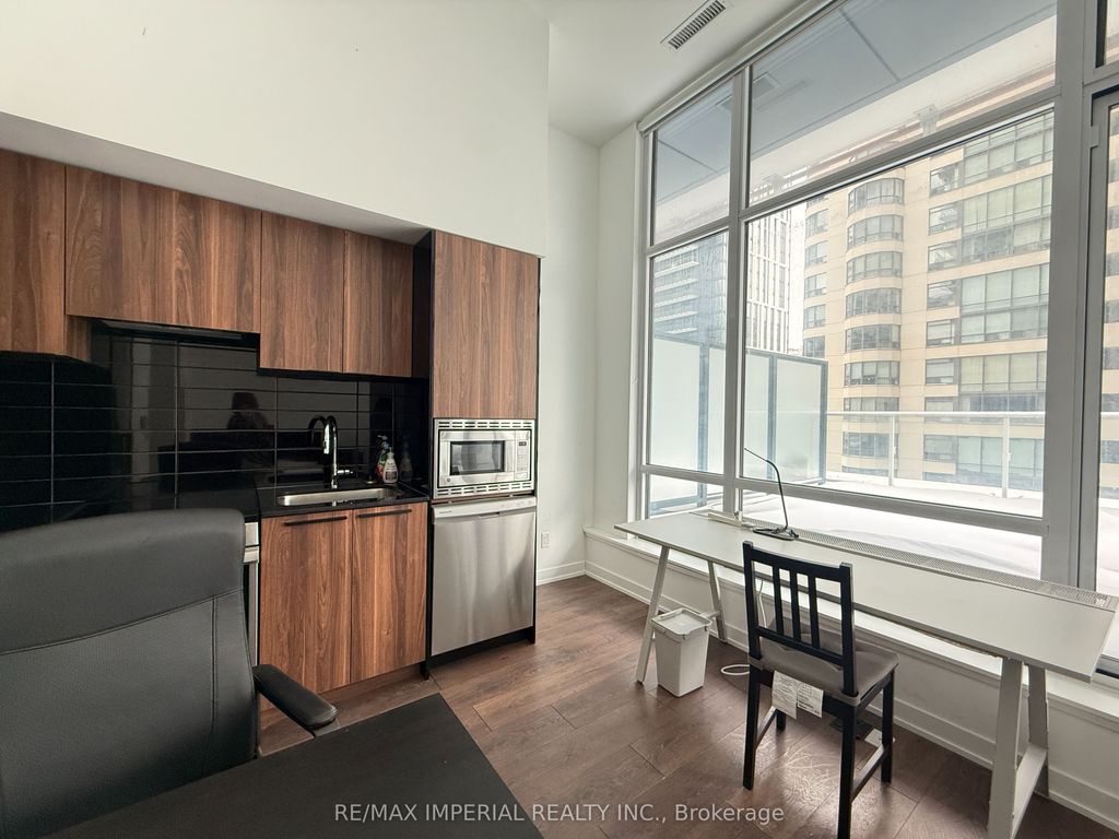 Photo of 18 Maitland Terrace #601, Toronto, ON M4Y 0G8 (MLS # C12775946)