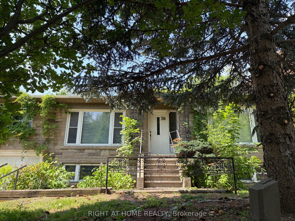 Photo of 36 Forest Wood, Toronto, ON M5N 2V9 (MLS # C13820552)