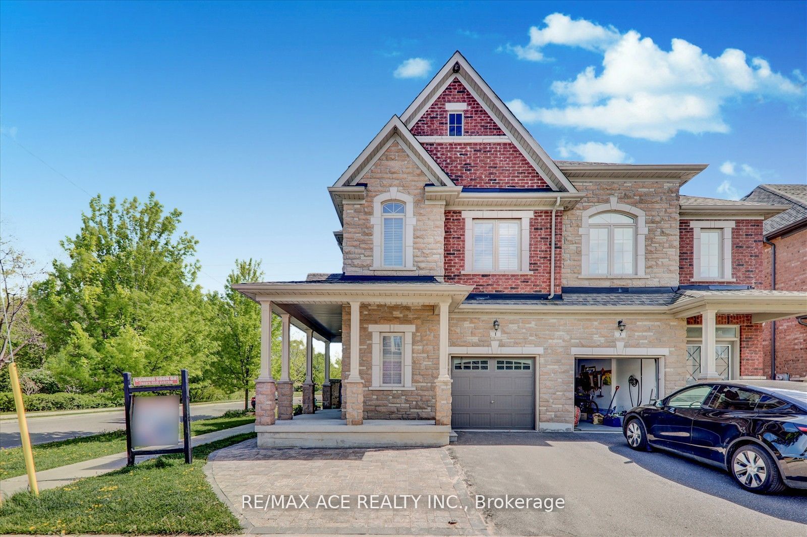 1 Goldthread Terrace