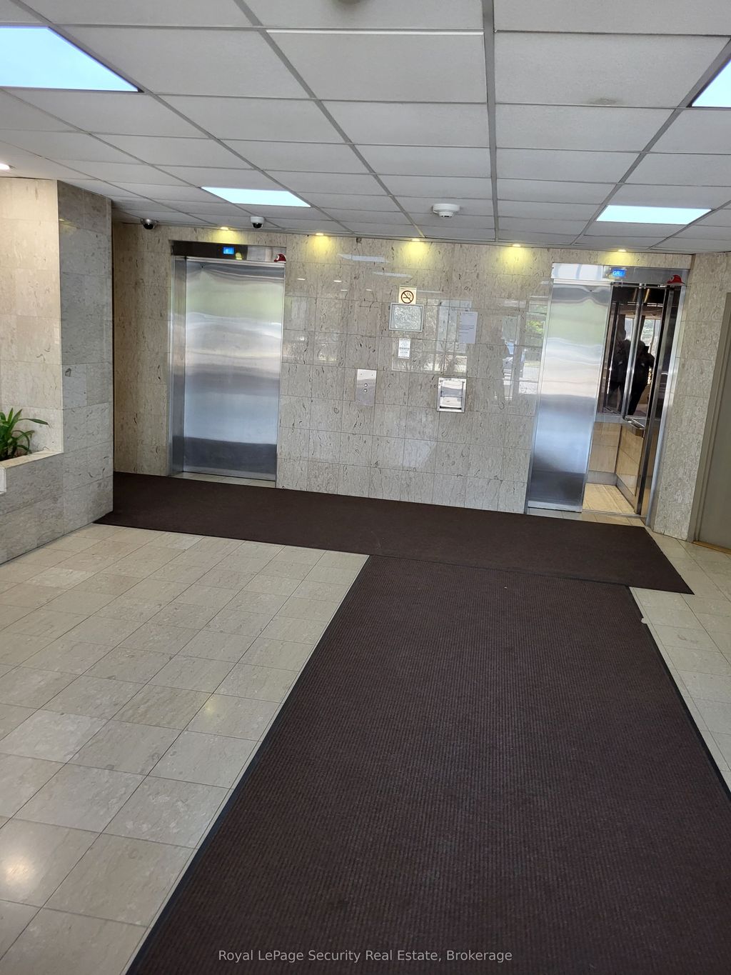 Photo of 2470 Eglinton Avenue W #605, Toronto, ON M6M 5E7 (MLS # W12294645)