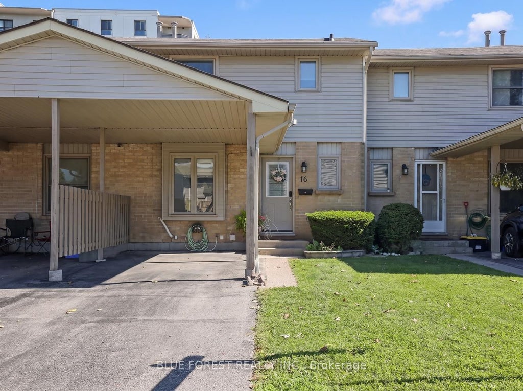 Photo of 25 ERICA Crescent #16, London South, ON N6E 3R7 (MLS # X13777462)