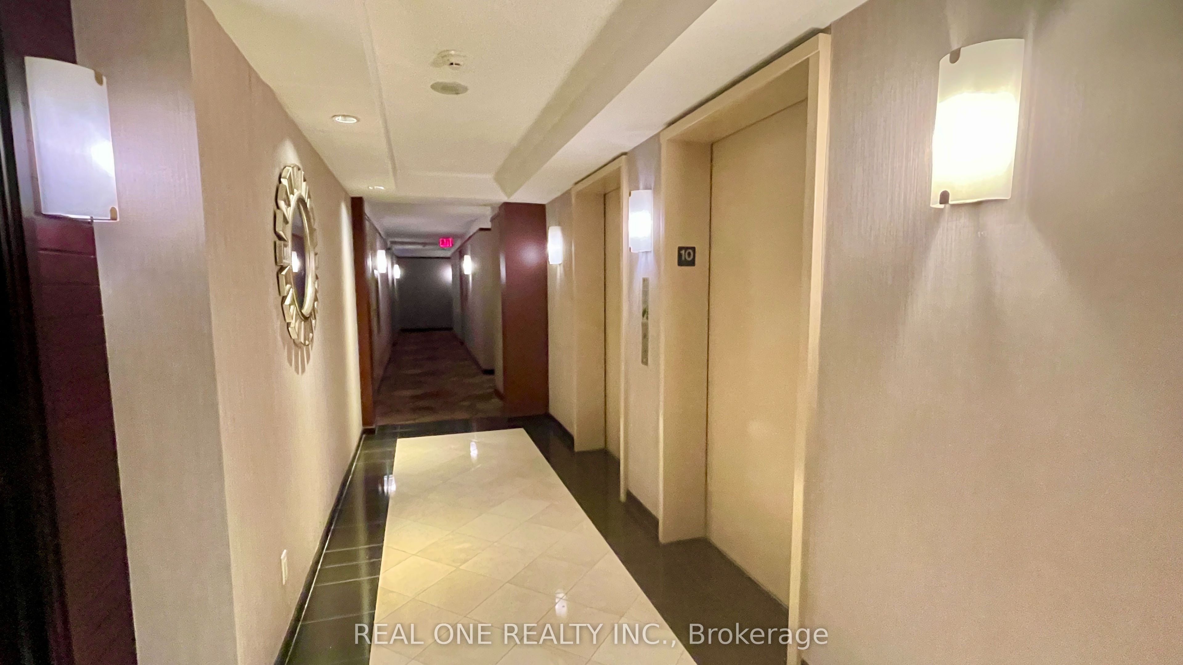 2111 Lake Shore Boulevard W 1017