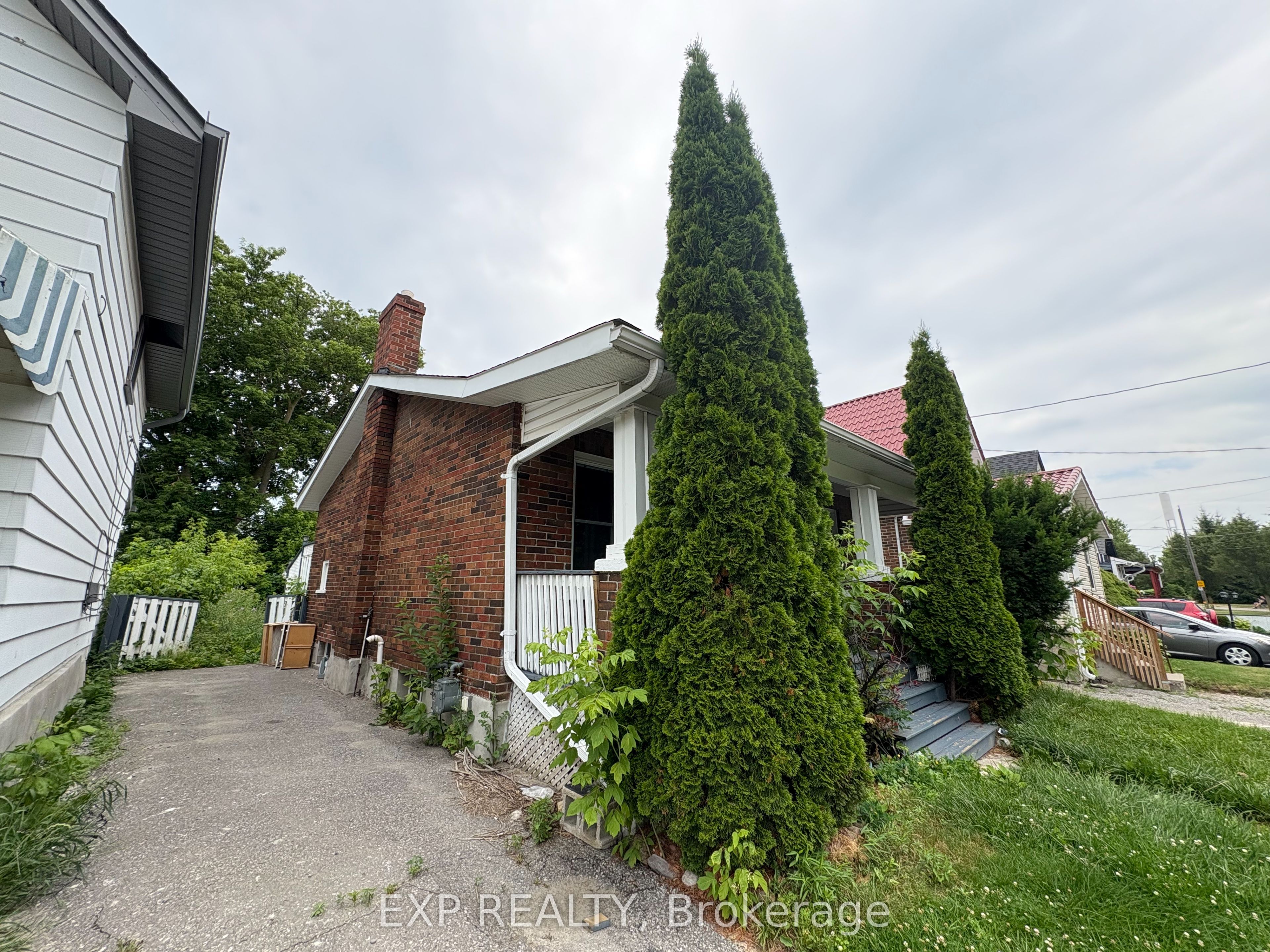 282 Haig Street
