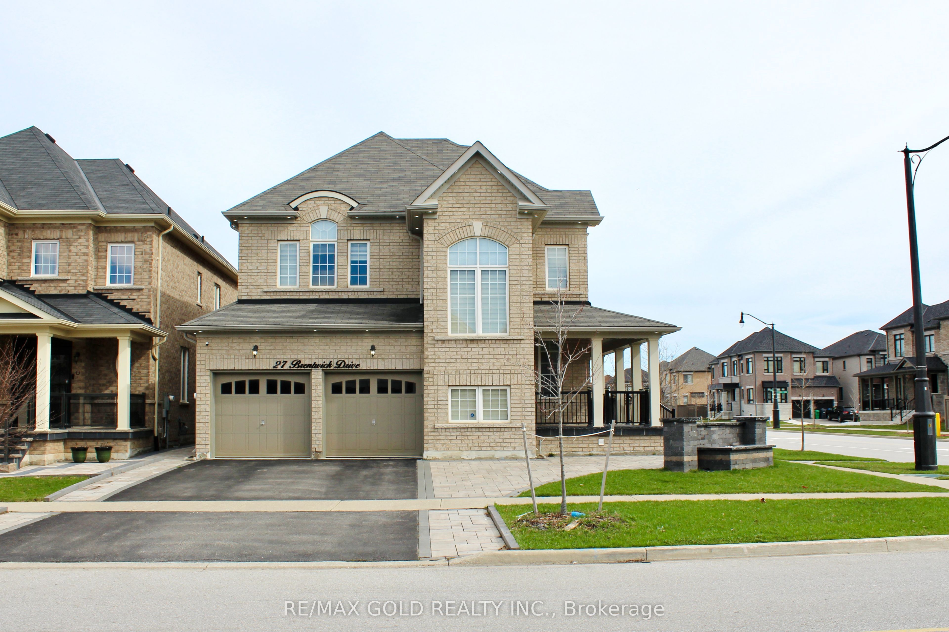 27 Brentwick Drive