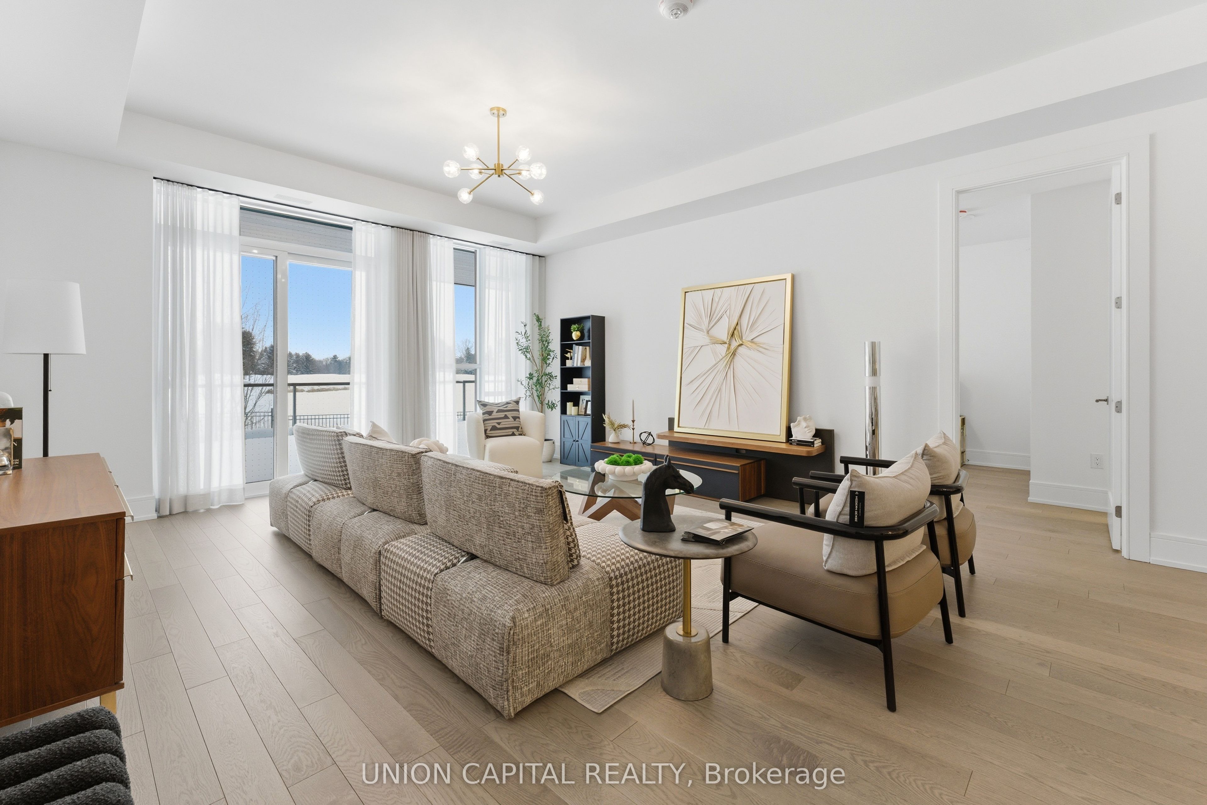 399 Royal Orchard Boulevard 19