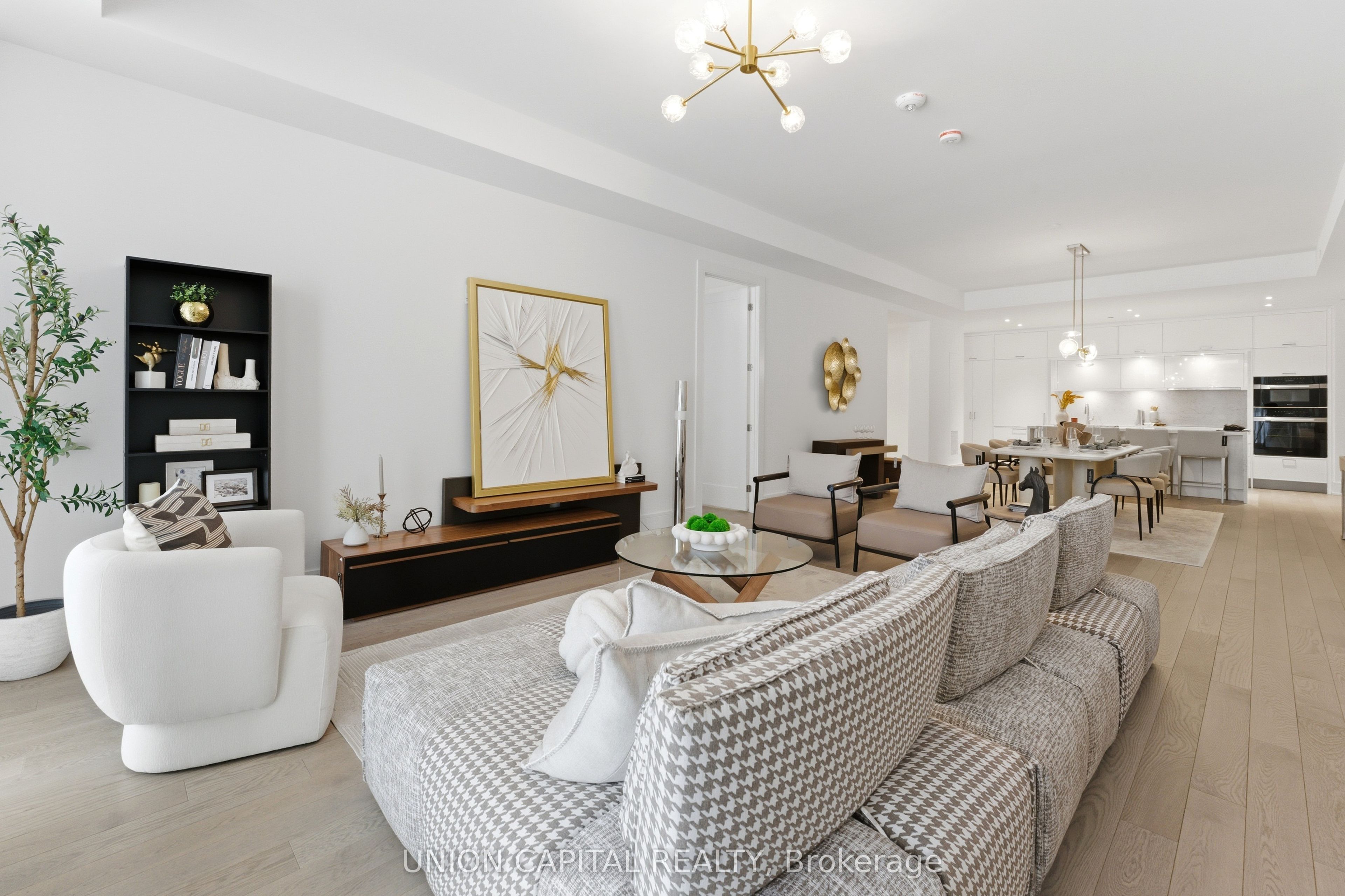 399 Royal Orchard Boulevard 19