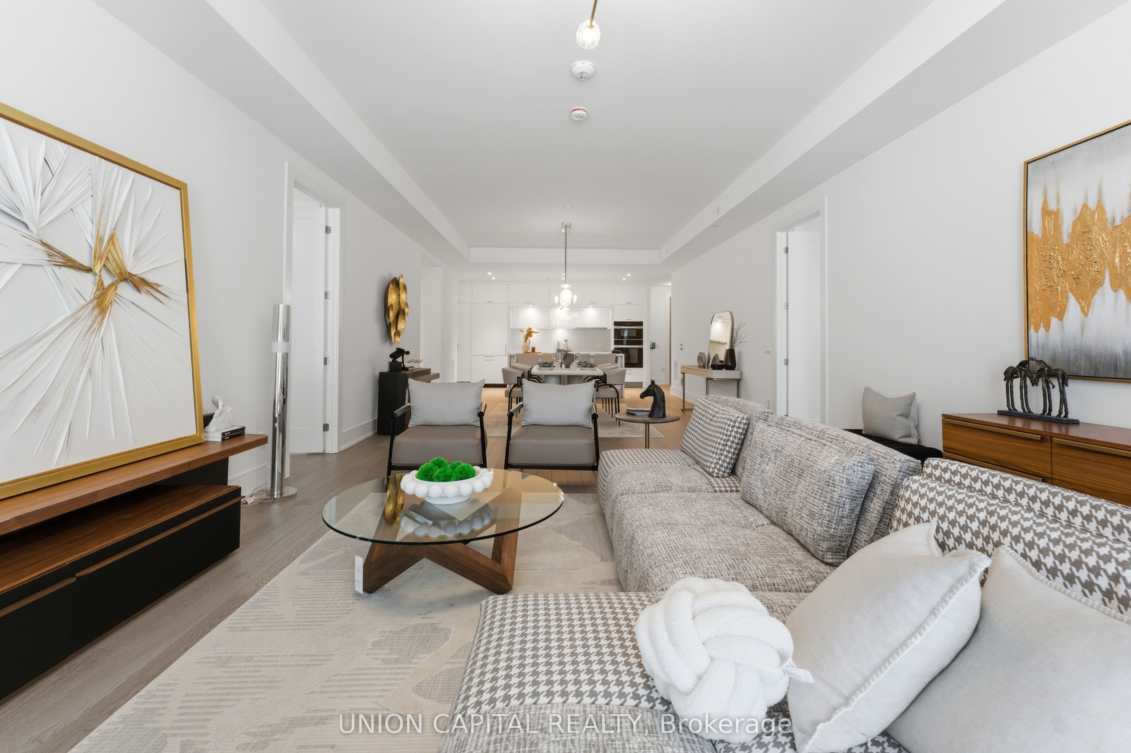 399 Royal Orchard Boulevard 19