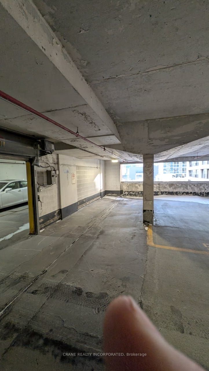 77 Harbour Square 128