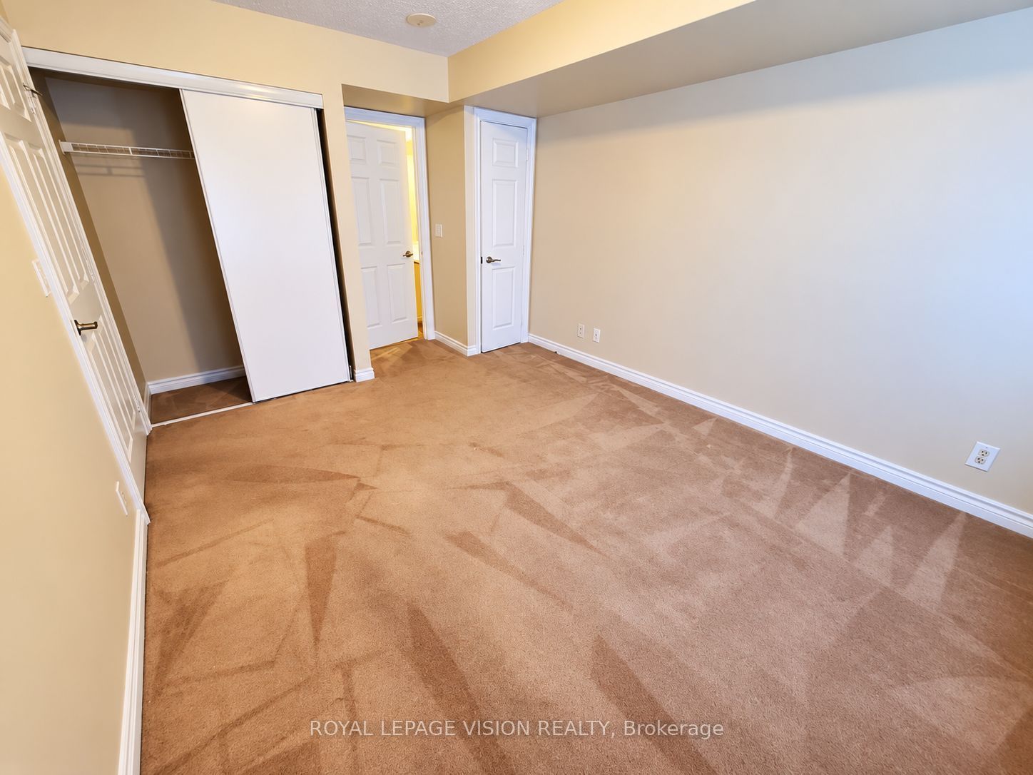 33 Cox Boulevard 327