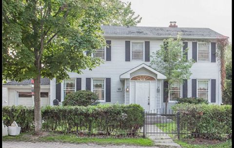 48 Trench Street Richmond Hill ON L4C 3W5