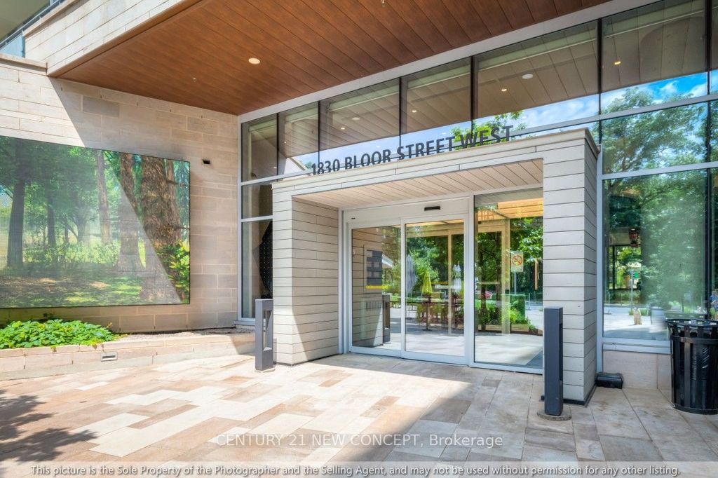 Photo of 1830 Bloor Street W #724, Toronto, ON M6P 0A2 (MLS # W12342314)