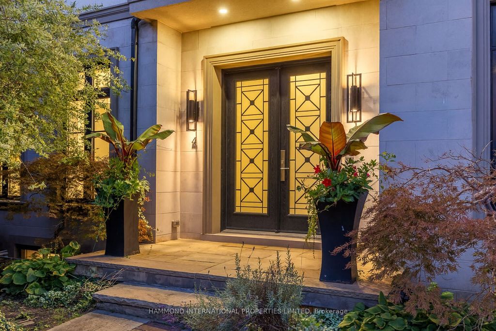 Photo of 4 Braywin Drive, Toronto, ON M9P 2P1 (MLS # W12446198)